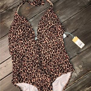 Kona Sol Leopard Twist Front One Piece Swimsuit Size XL Brand new with tags